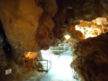 Rincón de la Victoria: La Cueva y la leyenda del tesoro de los cinco reyes Rincón de la Victoria: La Cueva y la leyenda del tesoro de los cinco reyes