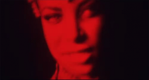 Reseña: Rojo - Carlos Sisí