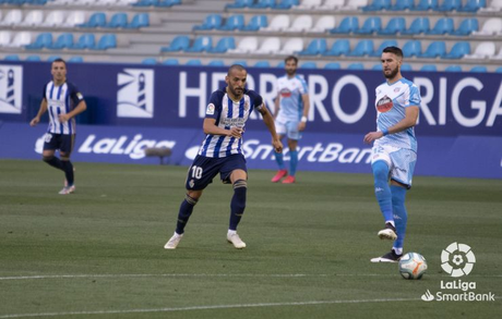 SD Ponferradina 0 CD Lugo 1. La Ponferradina sigue sin saber salir del lío y suma la cuarta derrota consecutiva