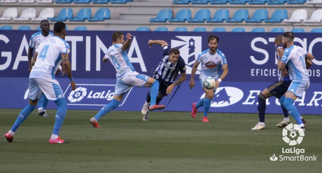 SD Ponferradina 0 CD Lugo 1. La Ponferradina sigue sin saber salir del lío y suma la cuarta derrota consecutiva