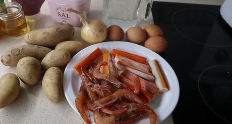 Ensalada de Patatas Cocidas y Gambas con Thermomix ® Los ingredientes necesarios para hacer la ensalada de patatas cocidas