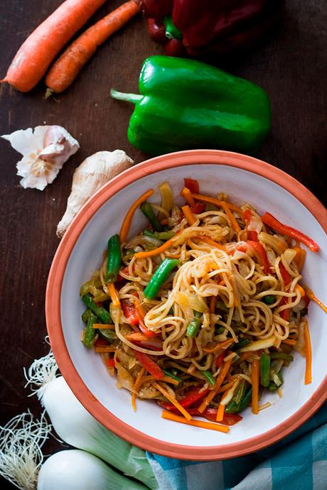 PANCIT FILIPINO VEGETARIANO PANCIT FILIPINO VEGETARIANO