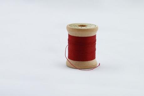 #Celebridades: Hilo rojo en la muñeca: Qué significa y por qué los #famosos la llevan