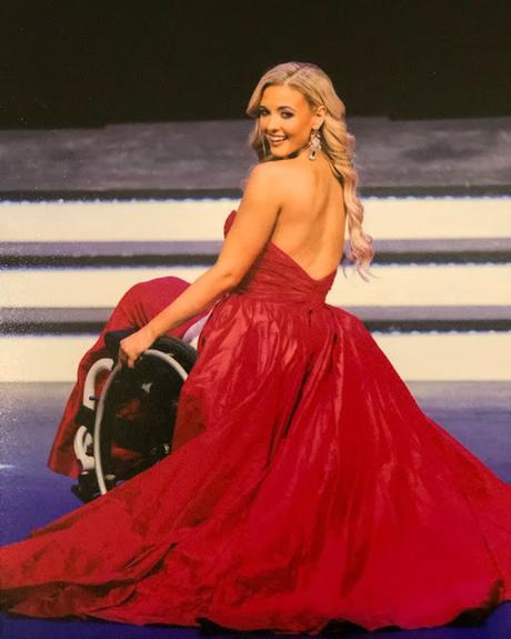 #Belleza: Conoce a Madeline Delp, la modelo en silla de ruedas que busca ganar Miss USA (FOTO)