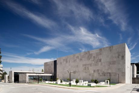 Centro de Protonterapia de Quirónsalud, Pozuelo de Alarcón, Madrid / IDOM