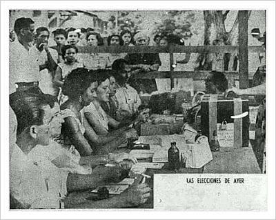Mesa Electoral en 1956 en ciudad de Panamá