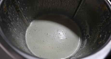 Echamos los ingredientes y los mezclamos 