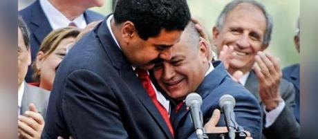 #Venezuela:  MADURO (@NicolasMaduro)  LE ENVIÓ UN 