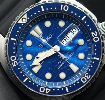 Seiko SRPE07K1 Automático se corona como el Reloj Rey Tortuga.