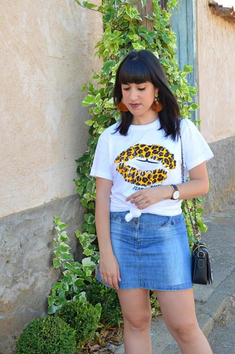 Camiseta de labios de leopardo de Femme Luxe Camiseta de labios de leopardo de Femme Luxe