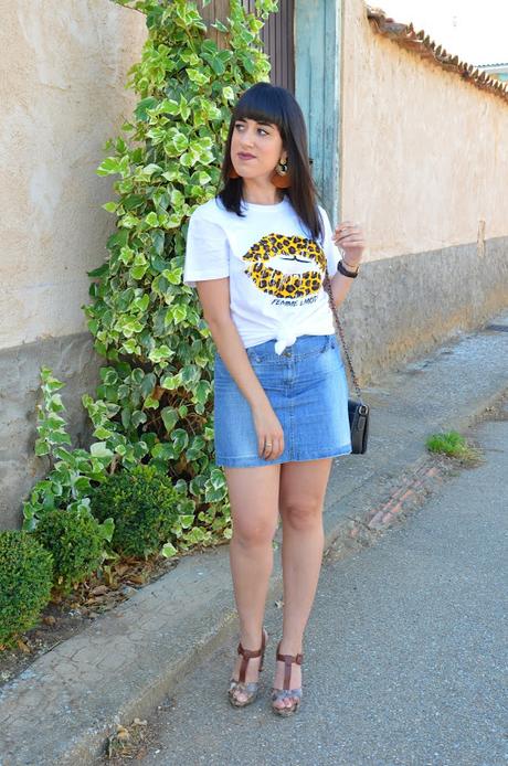 Camiseta de labios de leopardo de Femme Luxe Camiseta de labios de leopardo de Femme Luxe