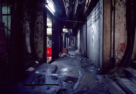 Kowloon city en Hong Kong: la aglomeración humana más densa del mundo y sus condicionantes geográficas y políticas.