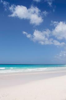 Barbados te da una visa por 12 meses para que trabajes desde la playa