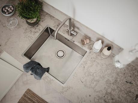 small kitchen scandinavian kitchen scandi kitchen modern kitchen modern kichen design kitchen contemporary kitchen cocina sin muebles superiores cocina nórdica cocina moderna cocina escandinava cocina de diseño cocina con muebles hasta el techo cocina con muebles altos  