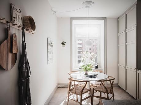 small kitchen scandinavian kitchen scandi kitchen modern kitchen modern kichen design kitchen contemporary kitchen cocina sin muebles superiores cocina nórdica cocina moderna cocina escandinava cocina de diseño cocina con muebles hasta el techo cocina con muebles altos  