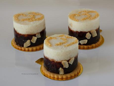 Pastelitos Piña y Coco