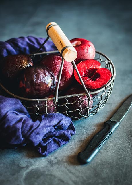 Helado de ciruelas rojas