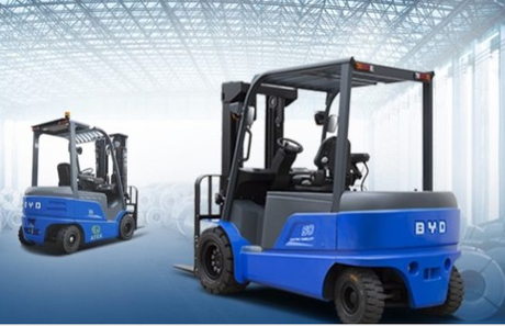 Carretillas TR argumenta las ventajas del renting en el sector logístico Carretillas TR argumenta las ventajas del renting en el sector logístico