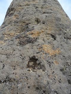 Imagen del mes: Menhir del Cabezo, en las cercanías de Alcántara Imagen del mes: Menhir del Cabezo, en las cercanías de Alcántara