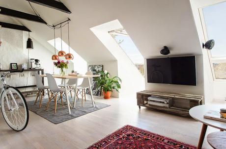 Un estudio en el ático