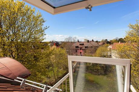 Un estudio en el ático