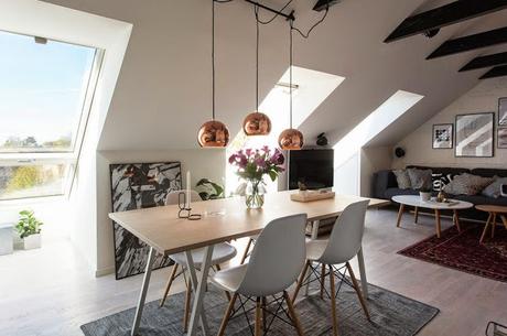 Un estudio en el ático