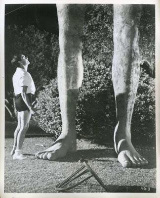 PUEBLO DE LOS GIGANTES, EL (Village of the giants) (USA, 1965) Fantástico