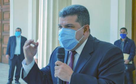 Luis Parra es hospitalizado por posible contagio de #Covid_19 Luis Parra es hospitalizado por posible contagio de #Covid_19