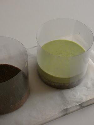 Entremet de Crema Namelaka de Pistacho