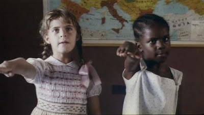 Carmen y Lola + La importancia del pez cebra +La paciente silenciosa +   Lejos de África