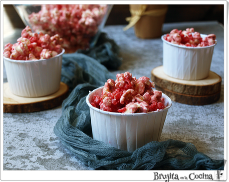 Palomitas con chocolate ruby e hibisco