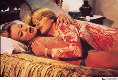 CORRUPCIÓN EN EL SENADO (Porco mondo) (Italia, España; 1978) Intriga, Político