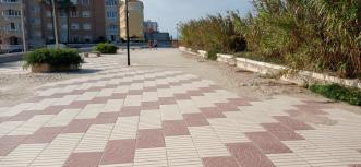 Mascarillas en el malecón.
