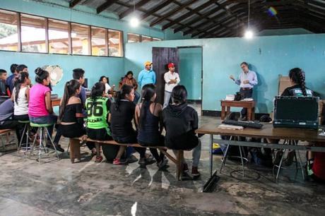 Los paneles solares que están transformando vidas en la Gran Sabana (FOTOS Y VIDEO) #Venezuela #Tecnologia #Futuro #Ecosistema