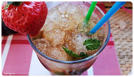 Mojito con azúcar de caña (con y sin alcohol) Mojito con azúcar de caña (con y sin alcohol)