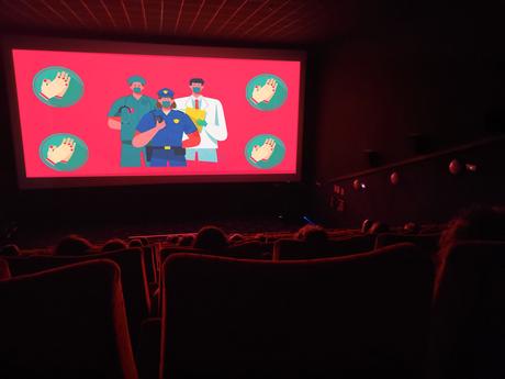 El Rosal ofreció una noche de cine y humor para agradecer la labor de los colectivos más implicados durante el confinamiento El Rosal ofreció una noche de cine y humor para agradecer la labor de los colectivos más implicados durante el confinamiento