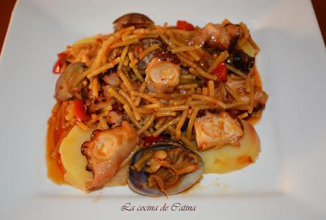 Fideuá de pulpo a la gallega