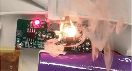 Este virus puede prender en fuego tu teléfono. #SmartPhone #Virus #App #Software #Malware #Telefonos Este virus puede prender en fuego tu teléfono. #SmartPhone #Virus #App #Software #Malware #Telefonos