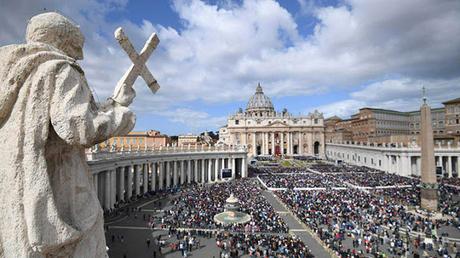 El Vaticano exige que vacuna contra el #COVID_19 sea gratuita  #Religiones #Coronavirus #Medicina #Salud