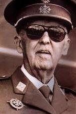 El mundo de antes, de ahora y el que nos viene como comodín de lo ignoto en una España en desfase El mundo de antes, de ahora y el que nos viene como comodín de lo ignoto en una España en desfase