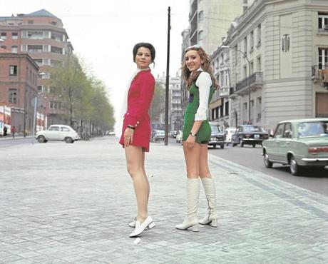 Mini Mini Falda Cancion