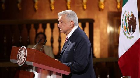 #Mexico: López Obrador (@Lopezobrador_) insiste en no usar mascarilla conozca las razones.   #Coronavirus #Salud