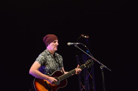 Concierto de Amaral en el verano #ponferradateabraza, la cercanía del dúo zaragozano alejó la distancia social