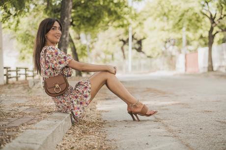 mini vestido floral