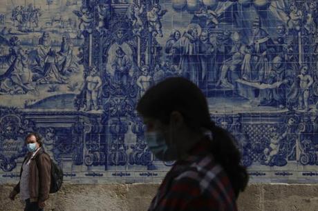 #Tecnologia: Portugal desarrolla la primera mascarilla que inactiva el virus de #Covid_19 #Tecnologia: Portugal desarrolla la primera mascarilla que inactiva el virus de #Covid_19