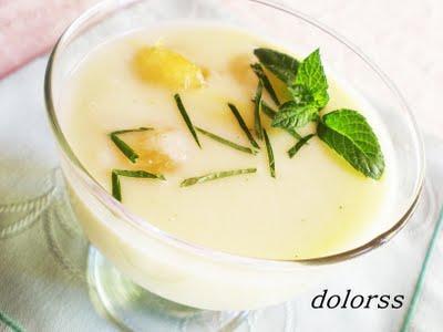 Crema fría de melón con menta