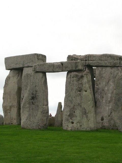 ENIGMAS DE PIEDRA: STONEHENGE Y AVEBURYHENGE