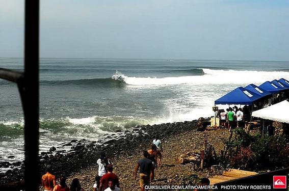 Ezequiel Lau gana la Copa Quiksilver El Salvador 2011