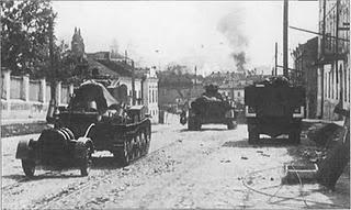 Hoth y Guderian rompen la Línea Stalin a lo largo del Dvina-Dnepr - 11/07/1941.