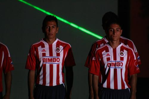 OFICIAL: Nuevos uniformes Adidas de las Chivas del Guadalajara; 2011-2012